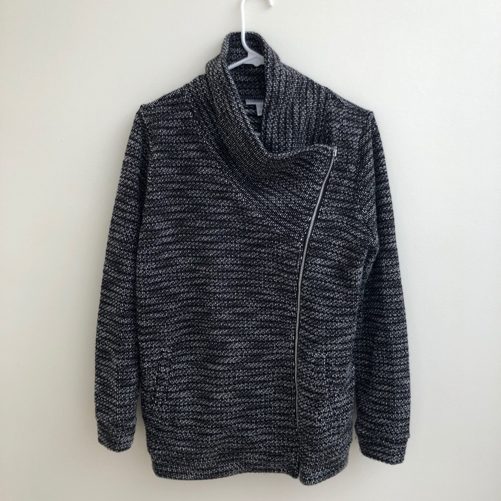 Motherhood Maternity Women’s Large Maternity Black White Zippered Sweater